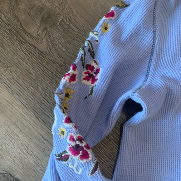 Sundance Snowstitch Embroidered Long Sleeve Thermal Shirt i - Picture 2 of 4